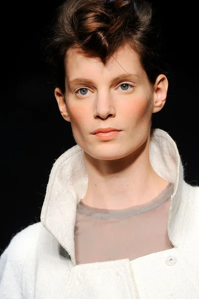 Look 7